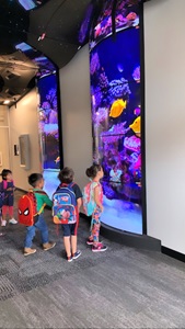The district decided to install engaging digital displays in various locations throughout Sherlock School, including the main entrance and the 4th floor interactive space. 