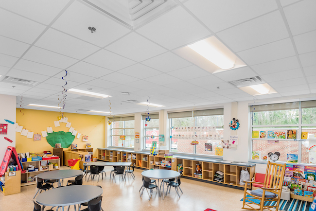 How The Right Acoustic Ceiling Can Improve A School S Performance Spaces4learning - Dropped Ceiling Lighting Cost Philippines 2021